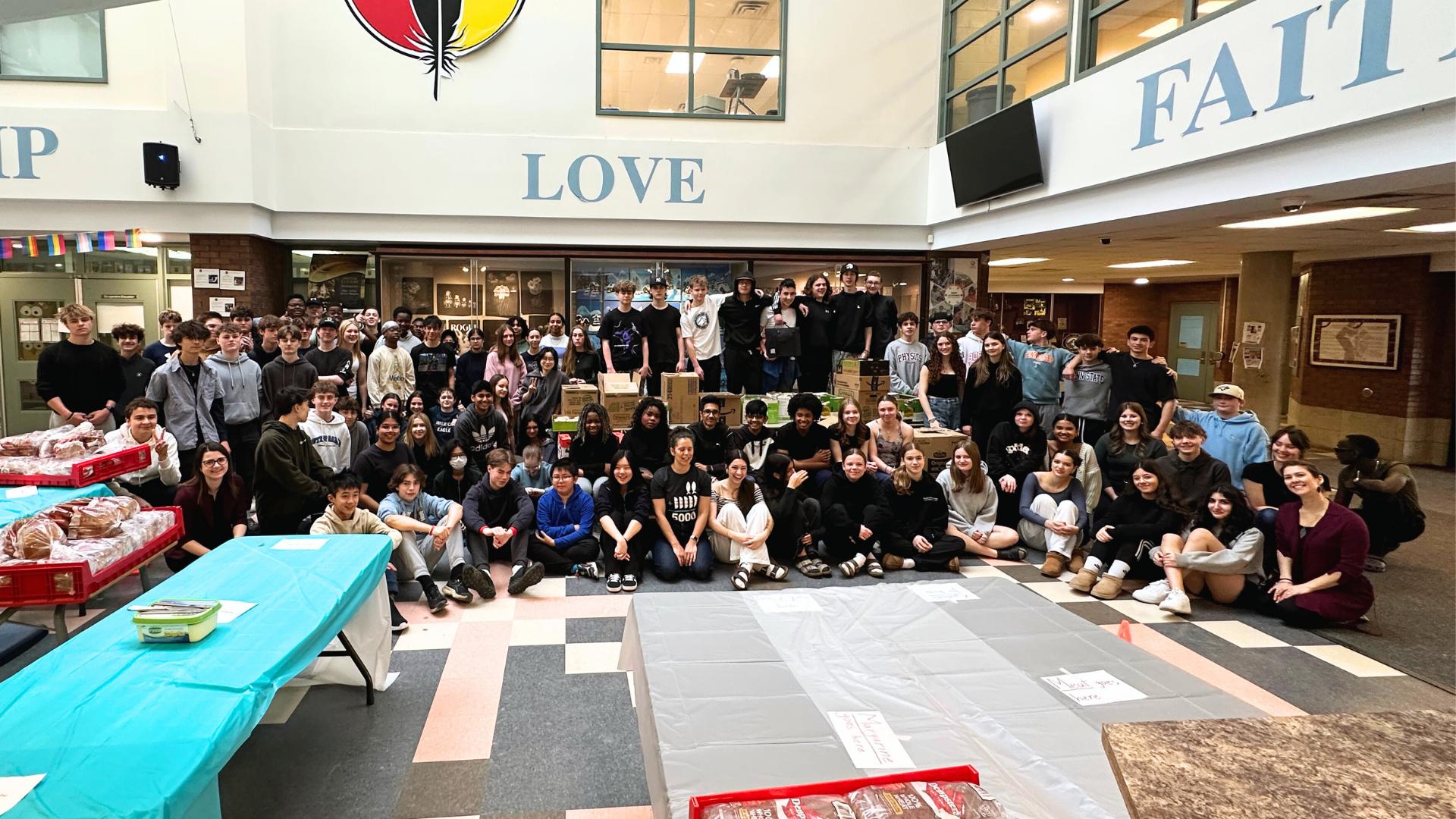 Students and instructors participants of the "Feeding the 5000" project at All Saints hall