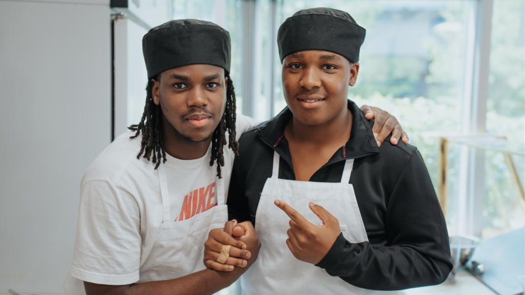 Cook students at CEC