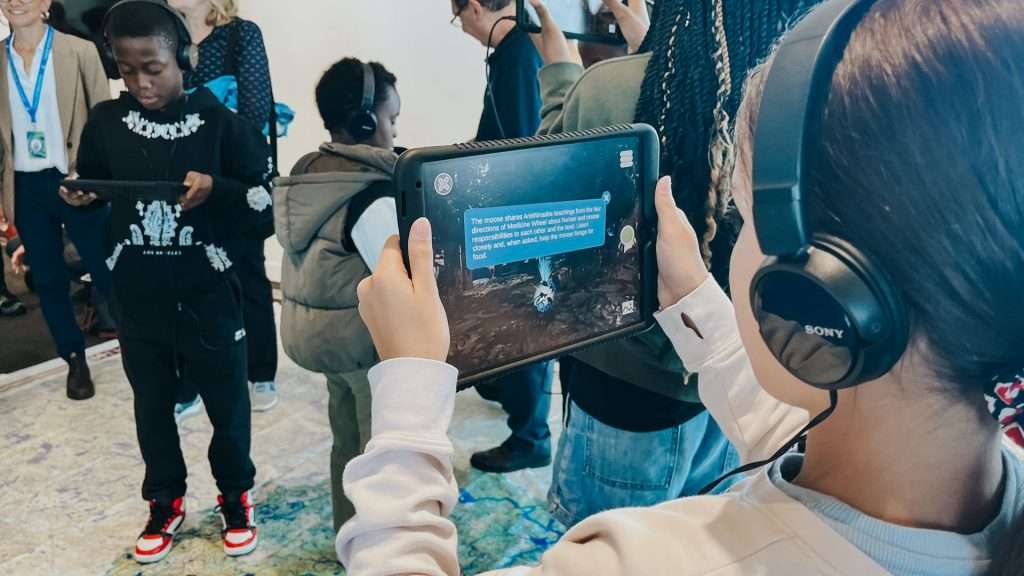 Students experiments the Great Lakes Interactive Map